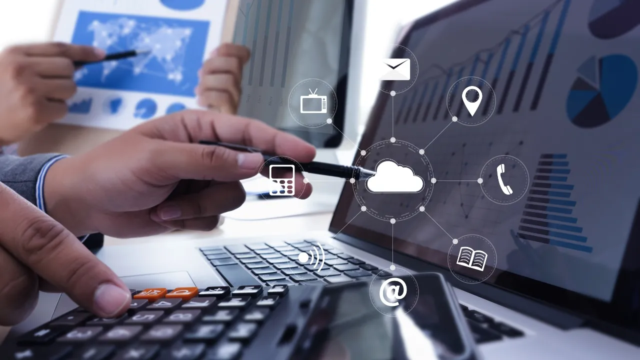 Leveraging Cloud Computing in App Architecture Leveraging Cloud Computing in App Architecture