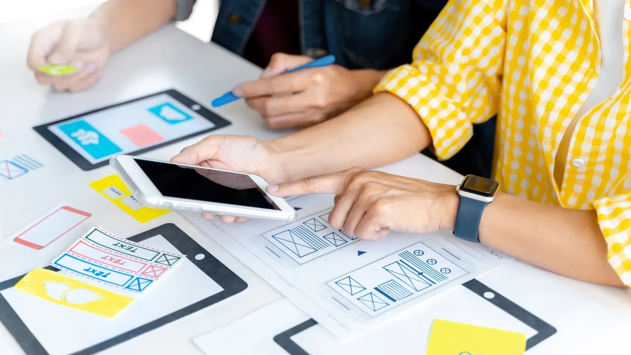 Developing Responsive User Interfaces Developing Responsive User Interfaces