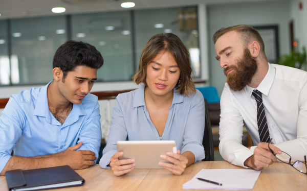 How Does Mobile App Consulting Help Businesses Grow?